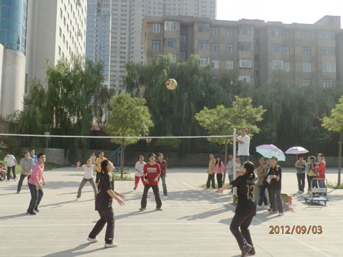 青海盐湖所举办迎新生排球比赛
